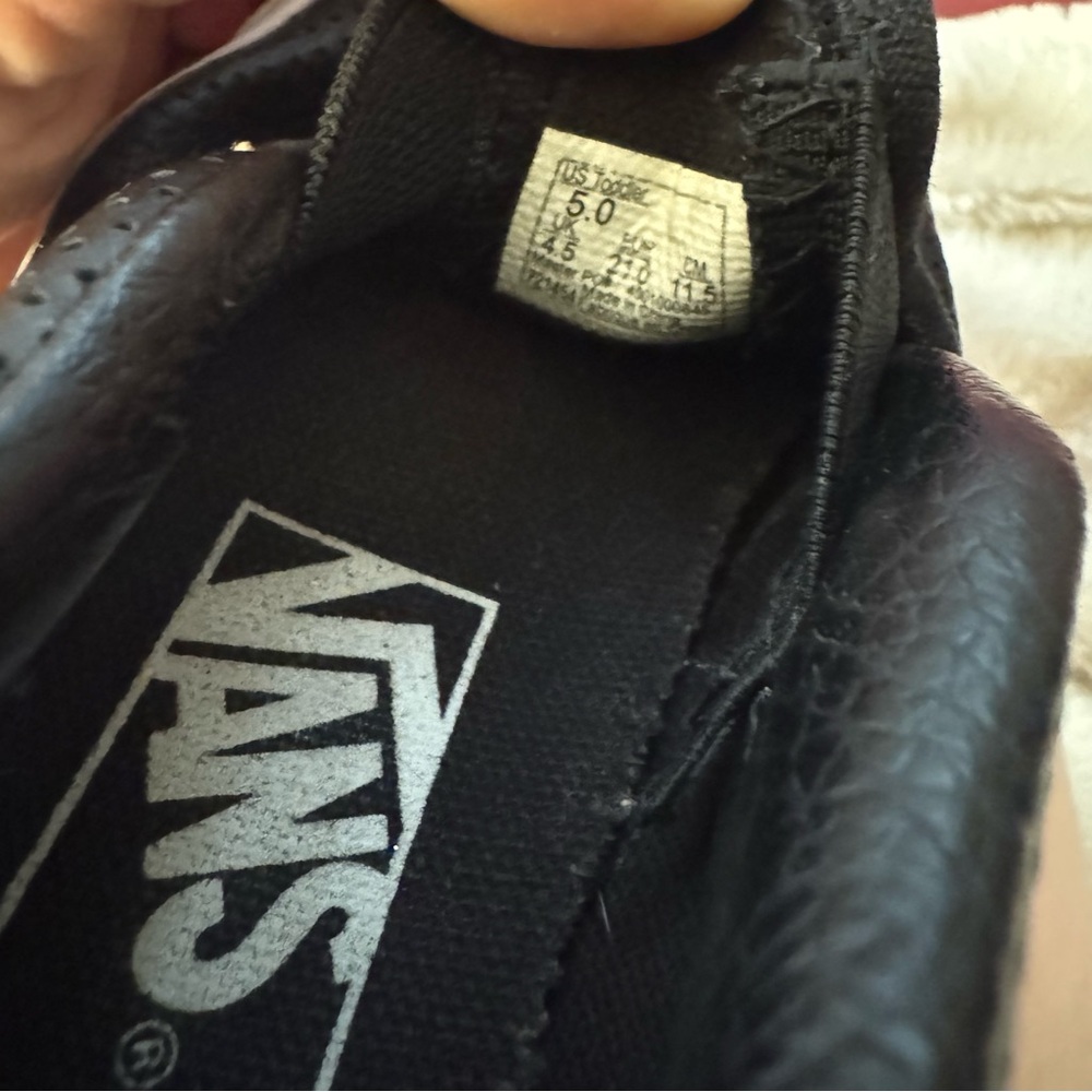 Vans Off The Wall Slip On Kids Black Shoes Size Toddler 5 Faux‎ Leather - Picture 4 of 6